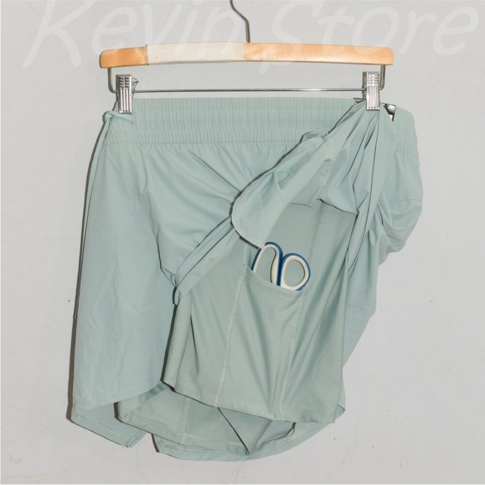 Spyder Active Women's 4 Way Stretch Shorts True Sage Large - Picture 7 of 9